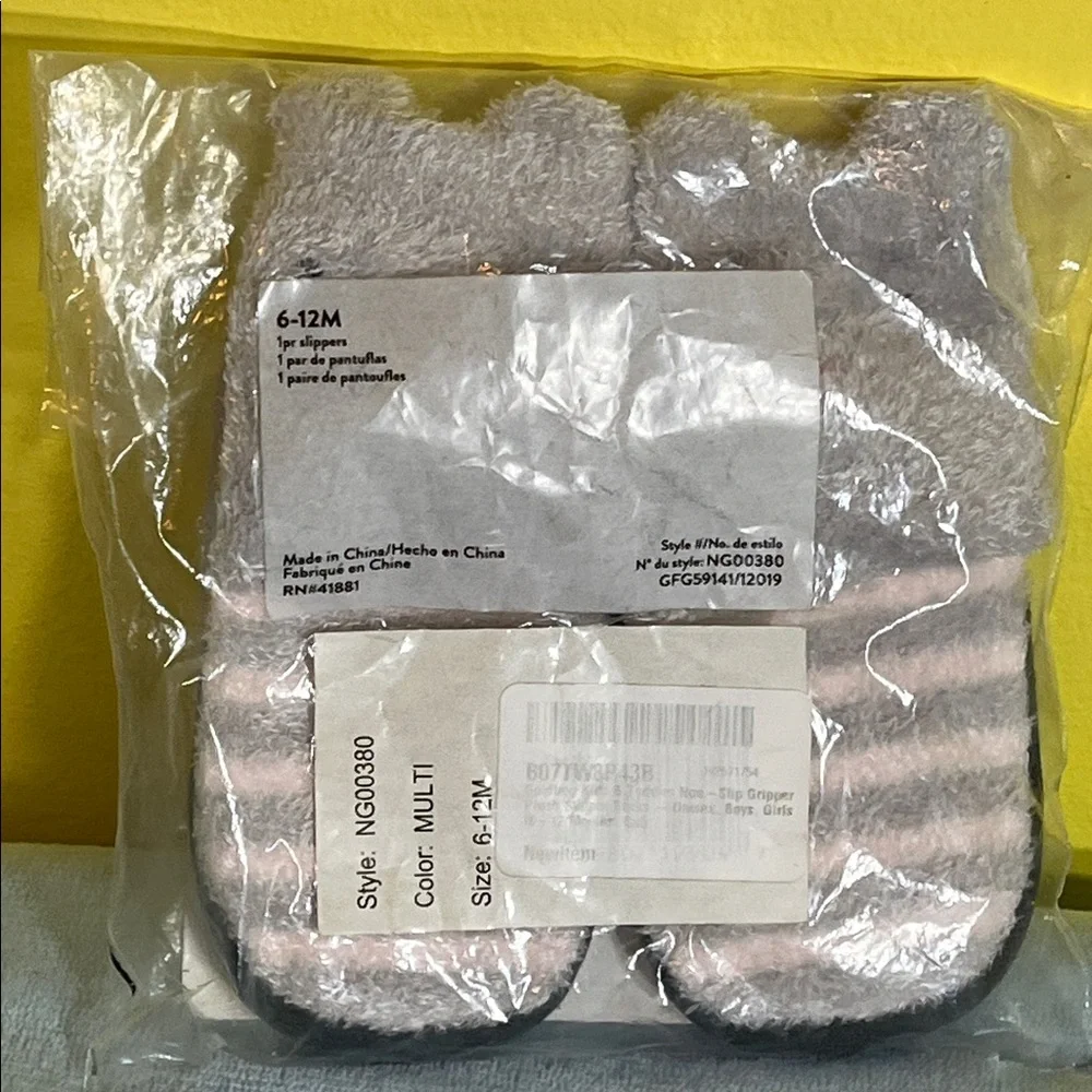 NWT 6-12 mo Animal Slipper Socks from Goldbug